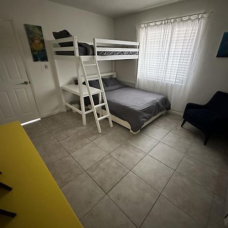 Вілла Miami'S Cozy Tropical Getaway Екстер'єр фото